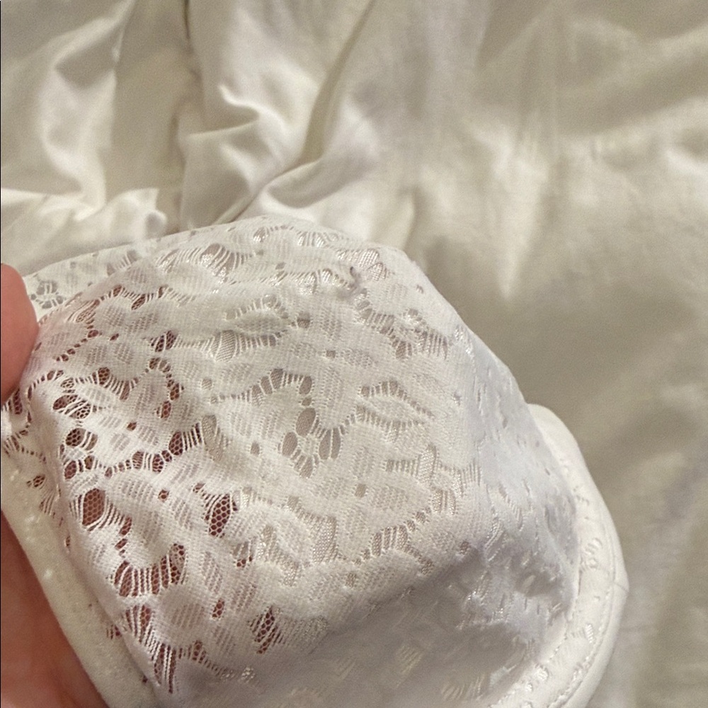 CHANTELLE White Lace Bra unlined - 32G - Picture 4 of 4